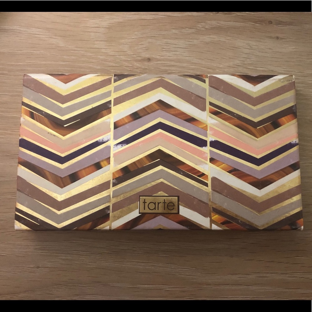 Tarte Clay Play Face Shaping Palette.